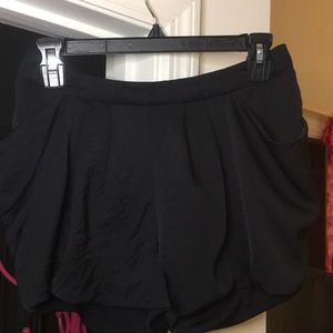 RACHAEL by Rachael Roy Bubble/Draped Shorts size0